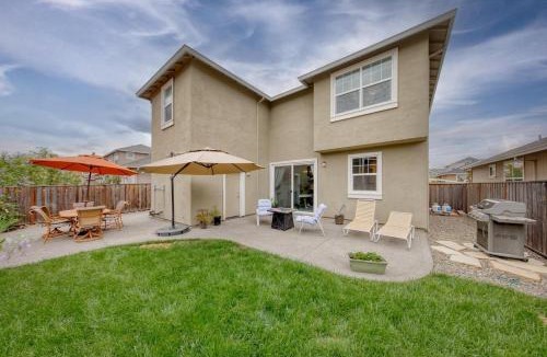 Santa Rosa House | Grape Expectations- A Winemakers Cozy Retreat