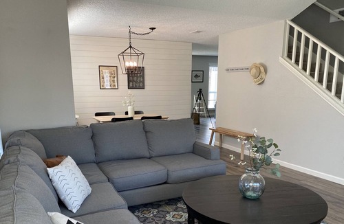 Grapevine House | Grapevine Getaway w/ Pool