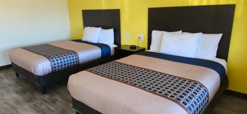 Lodi Hotel | Grapevine Inn