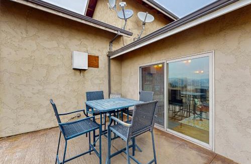 Dallesport House | Grapevine Lodge