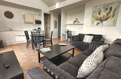 Pokolbin House | Grapevines Boutique Accommodation