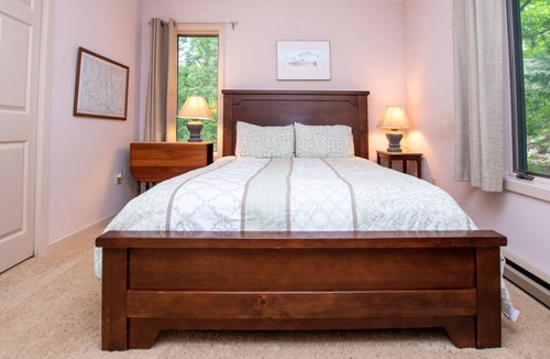 Holcomb Cottage | Grapewood:"150 Feet of Pristine Sunny Beach"