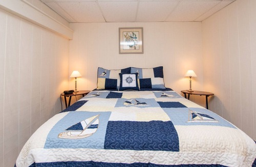 Holcomb Cottage | Grapewood:"150 Feet of Pristine Sunny Beach"