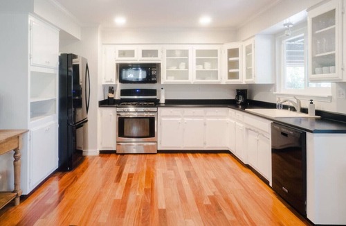 Cedar Ridge Apartment | Grass Valley Home w/Hot Tub