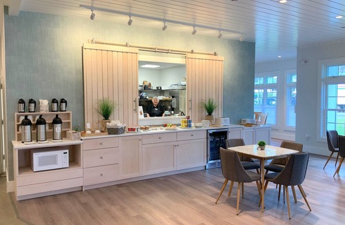 Ogunquit Hotel | Grasshopper Inn