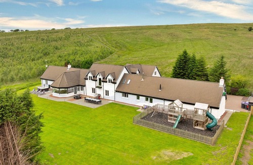 Largs House | Grassyards House