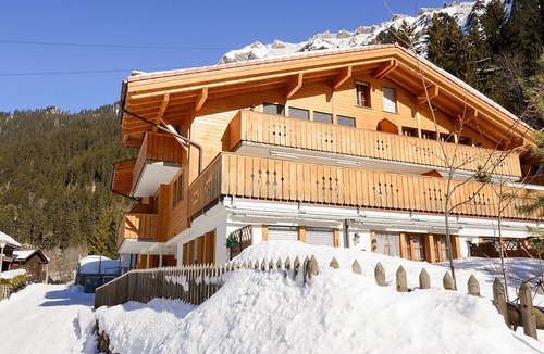 Wengen Apartment | Grathoren - Waldbort (car limited village)