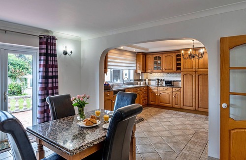 Newton Saint Cyres House | Gratton House by Interhome