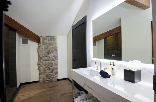 Big Sky Hotel | Gravity Haus Big Sky