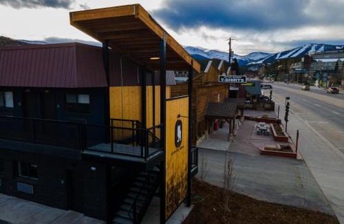 Winter Park Hotel | Gravity Haus Winter Park