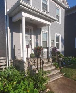 Downtown Niagara Falls House | Gray Goose - Close to Falls & Casino