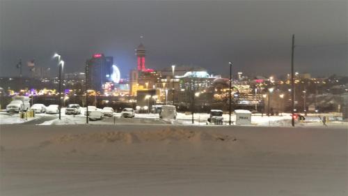 Downtown Niagara Falls House | Gray Goose - Close to Falls & Casino