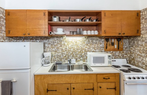 Ithaca Hotel | Grayhaven Motel