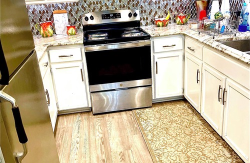 Drayton Condo | Great 1 BR. Ideal for long stays, events or visiting local colleges