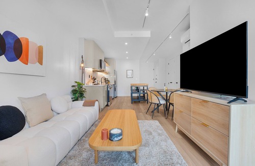 Greenpoint Apartment | Great 2 bed in Greenpoint/Wburg
