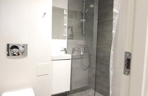 Frederiksberg C Apartment | Great 2-bed w Balcony