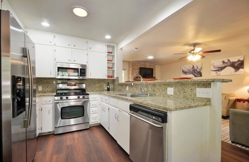 North Austin Civic Association House | GREAT 3 bed 2 bath home! Central Austin with large yard!