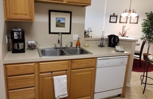 Wellborn Condo | Great 3BR/2BA Condo Rental