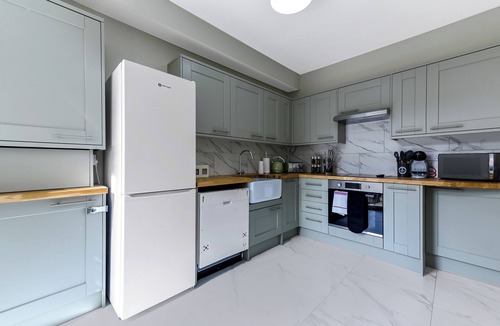 Tottenham Green House | GREAT 4BR House