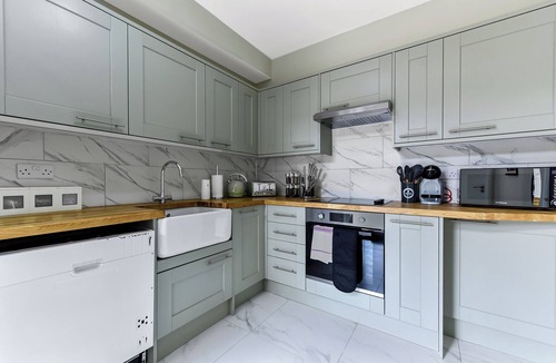 Tottenham Green House | GREAT 4BR House