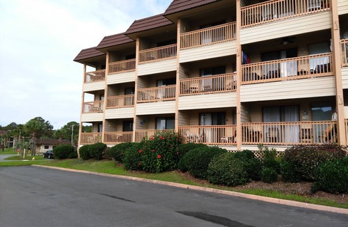 Folly Field Condo | Great amenities, CLEAN, Convenient - Completely renovated in 2026!