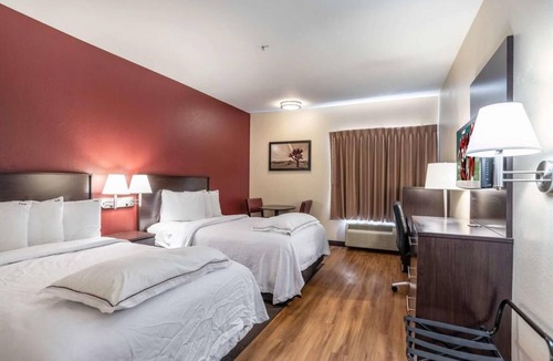Downtown San Antonio Hotel | Great Amenities & Convenient Location! Pets Allowed, Minutes to The Alamo!