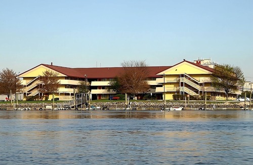 Secaucus House | Great Amenities & Convenient Location! Parking!