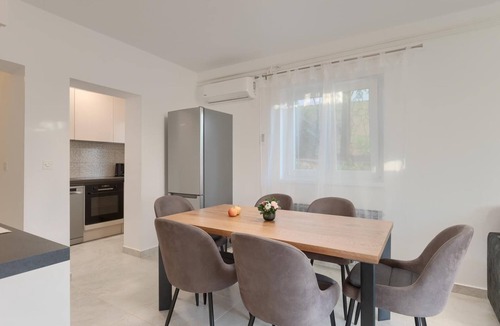 Banjole Apartment | Great apartment 100 meters to beach, pets allowed