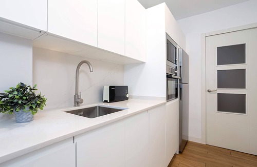El Arenal Apartment | Great Apartment in the Vibrant El Arenal Quarter. Velarde