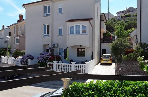Cove Murtar Apartment | Great apartment Meri 3 with barbecue and garden