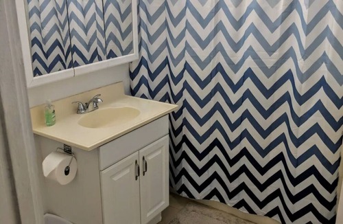 West Cambridge Apartment | Great Apartment on River/Harvard Square two blocksn