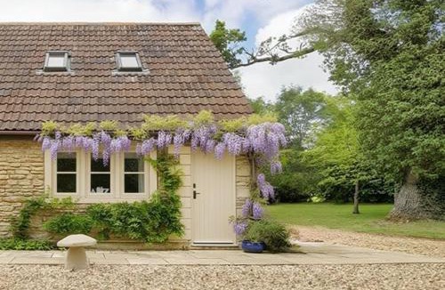 Bradford-on-Avon House | Great Ashley Farm Holiday Cottage & Shepherds Huts