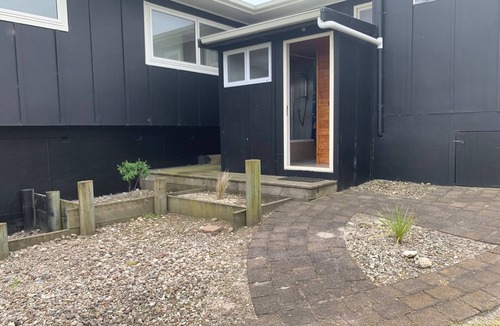 Pukehina House | Great Bach!