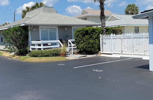 Surfcrest Village House | Great Beach House At Great Location!