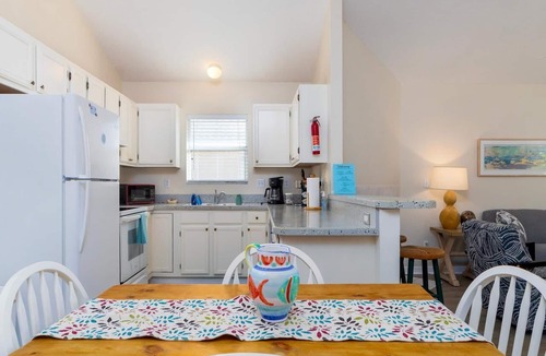 Coquina Gables House | Great Beach Location ~ Pet Friendly ~ Steps to the Beach!