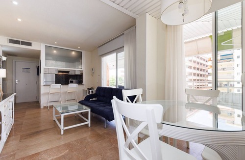 Salou City Centre Apartment | Great Beachfront Apartment · AirCon · Parking · Pool · CENTER I