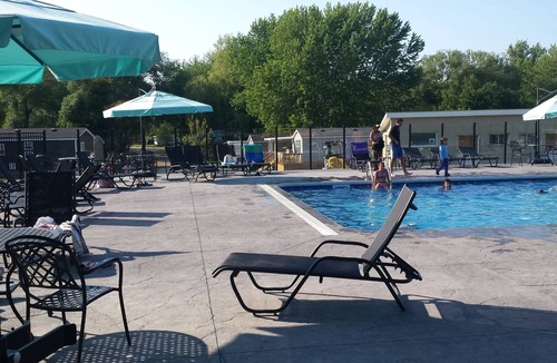 Cherry Valley House | Great Blue Resorts - Cherry Beach Resort