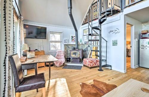 Great Cacapon House | Great Cacapon Cabin w/Mountain Views