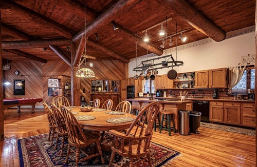 Town of Webb Condo | Great Camp Hollywood Hills