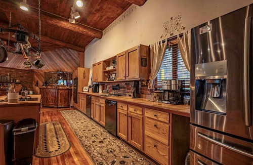 Town of Webb Condo | Great Camp Hollywood Hills