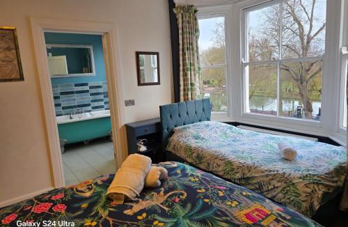 Arbury Apartment | Great Central self-contained flat