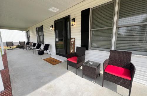 Benton House | Great comfy place and convenient location