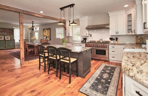 Chester House | Great country getaway near skiing!