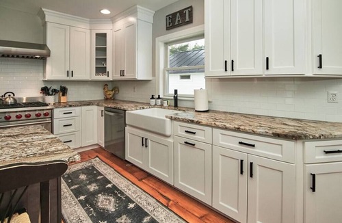 Chester House | Great country getaway near skiing!