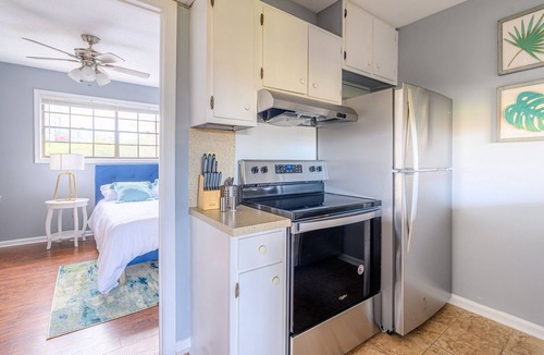 Downtown Apartment | Great Deal 1BR w/Pool, Long Stay Offers