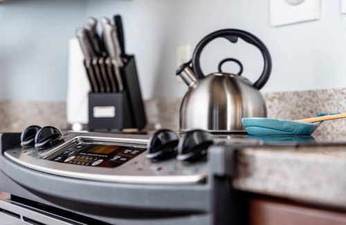 Seaside Condo | Great Deals on Summer Stays!