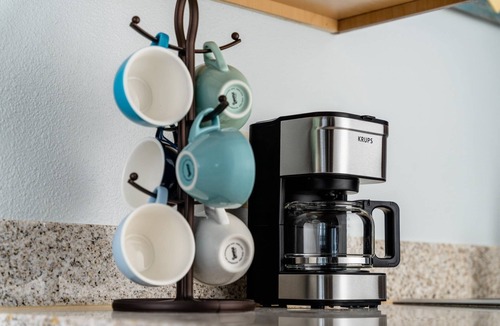 Seaside Condo | Great Deals on Summer Stays!