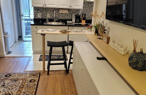 Del Ray House | Great Delray, Alexandria, Lower Unit, SAFE, big backyard, metro,nnear Old Town