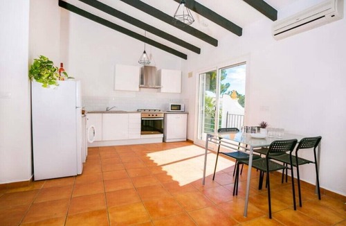 Casas de Torrat Apartment | GREAT DISCOUNTS ON WINTER LETS ,APT C, IST FLOOR 2 BED, SLEEPS 6, SHARED POOL