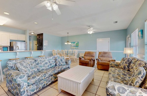Southpointe Condo | Great Duplex with large decks and large shared pool